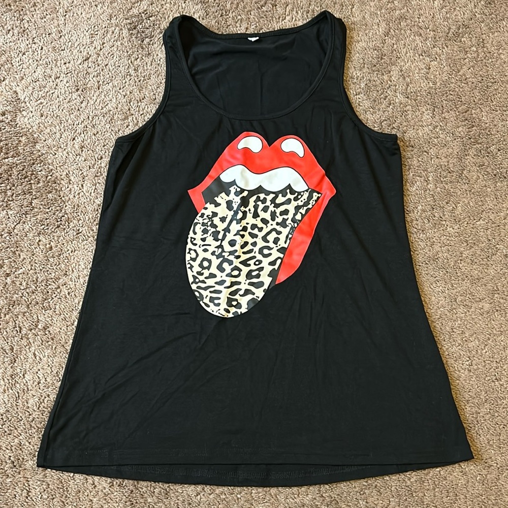 Women’s Kiss Tank Top Size Medium